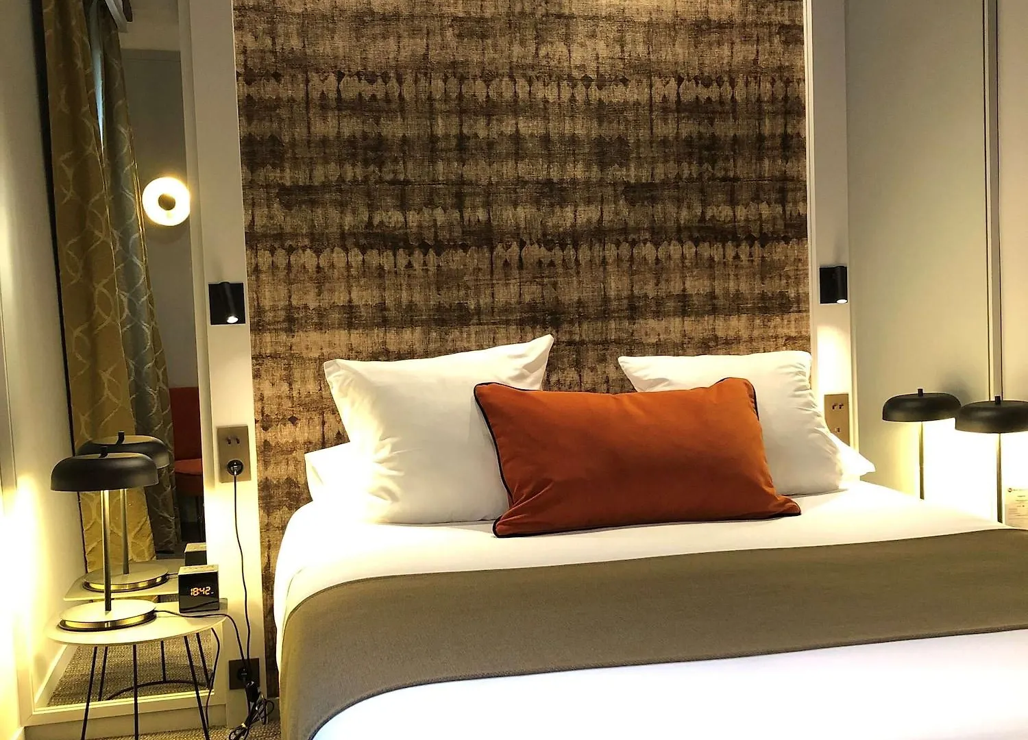 Hotel Western Sydney Opera 3*